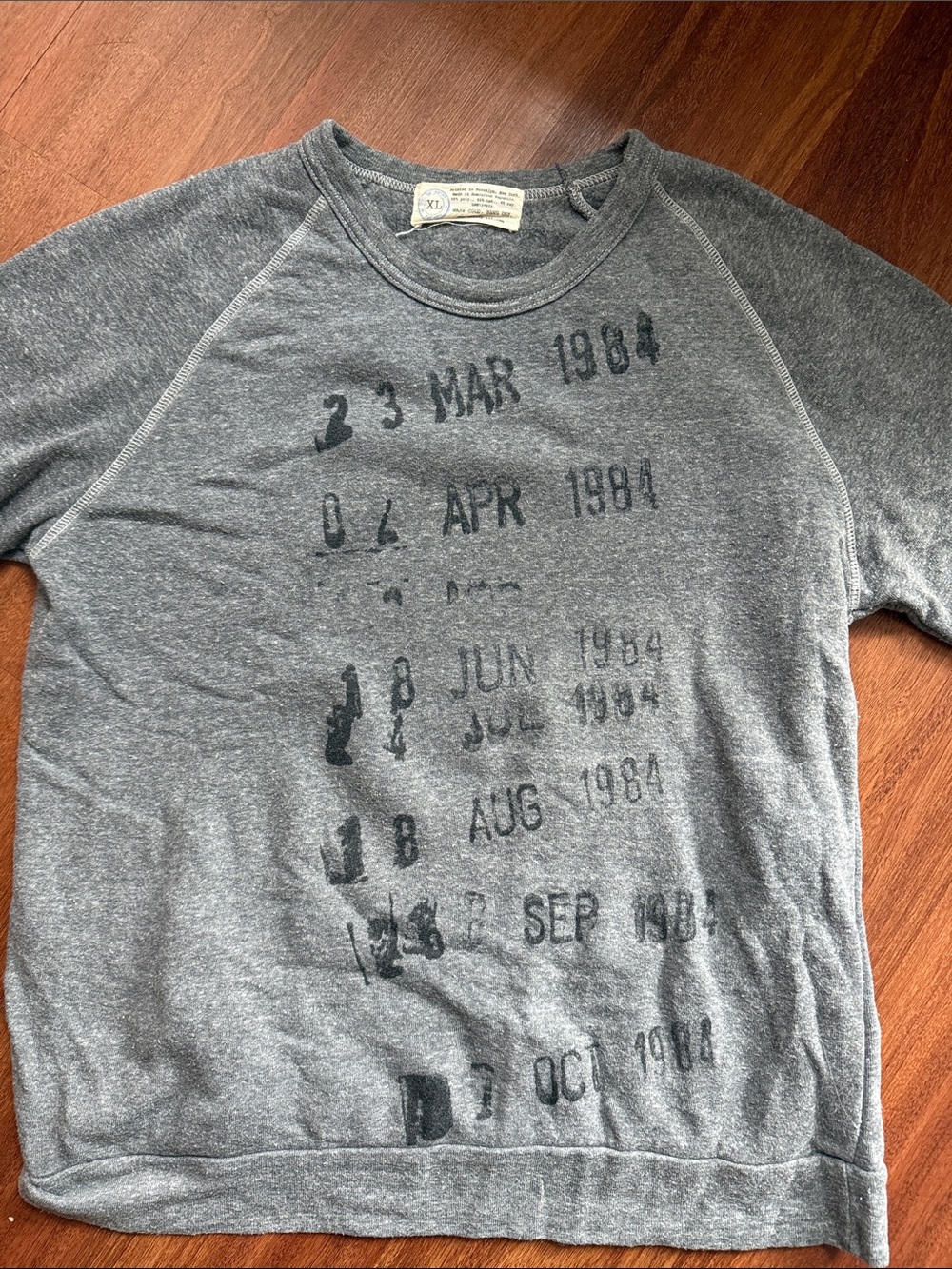 Out of Print - Library Card Grey Graphic Crewneck Sweatshirt XL - Picture 3 of 6
